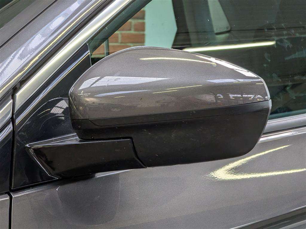 <p>2019 VAUXHALL GRANDLAND X TECH LINE NAV</p>