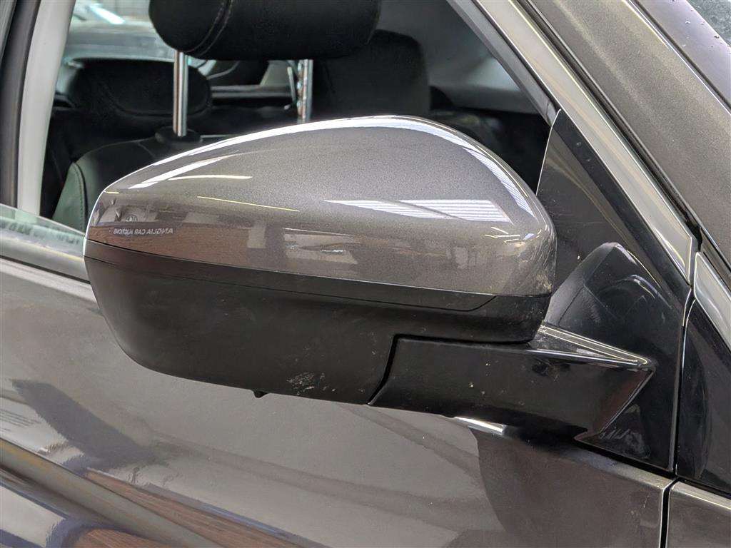 <p>2019 VAUXHALL GRANDLAND X TECH LINE NAV</p>