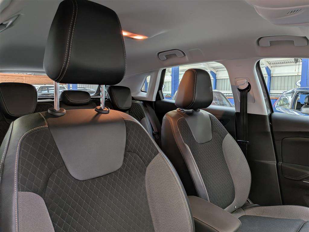 <p>2019 VAUXHALL GRANDLAND X TECH LINE NAV</p>