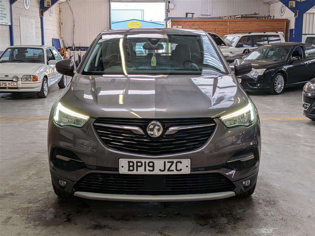 <p>2019 VAUXHALL GRANDLAND X TECH LINE NAV</p>