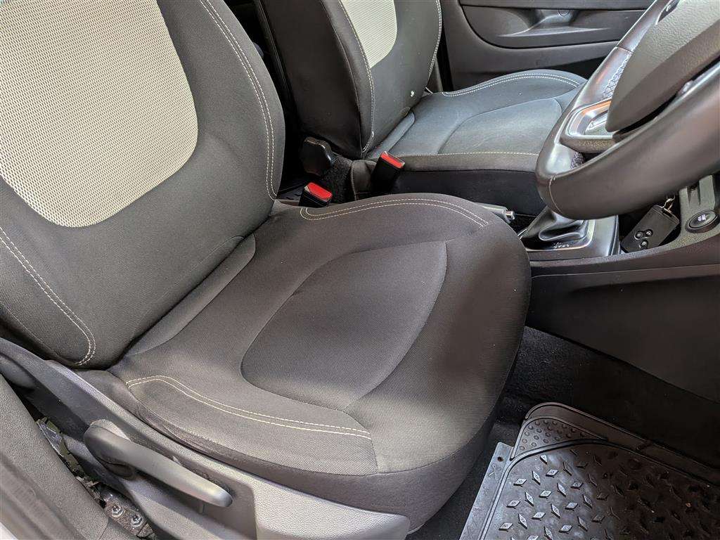 <p>2019 RENAULT CAPTUR ICONIC DCI AUTO</p>