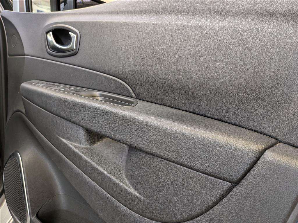 <p>2019 RENAULT CAPTUR ICONIC DCI AUTO</p>
