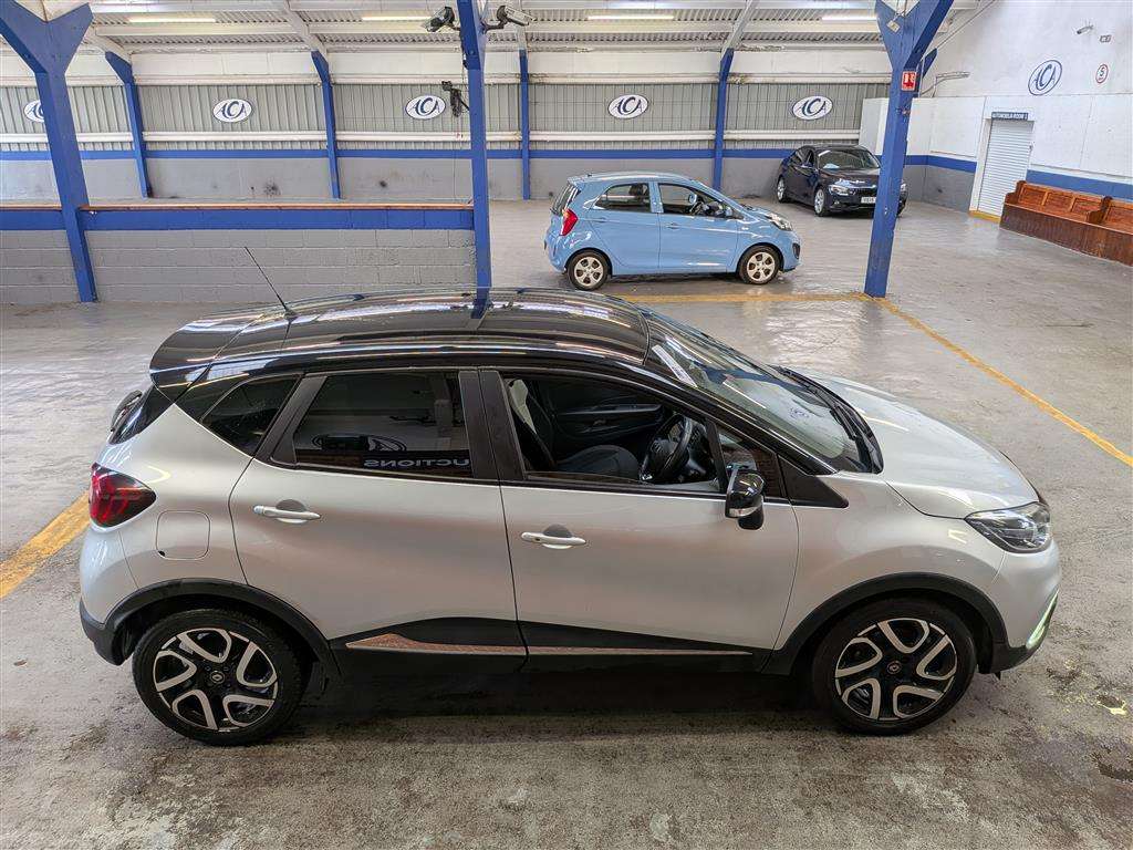 <p>2019 RENAULT CAPTUR ICONIC DCI AUTO</p>