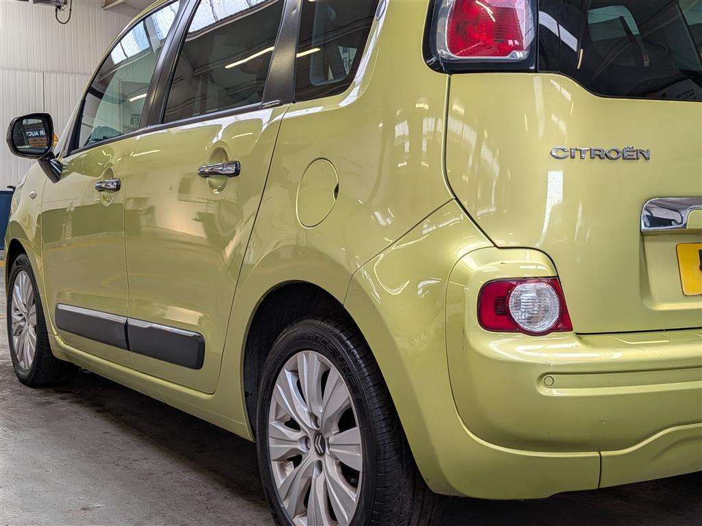 <p>2010 CITROEN C3 PICASSO EXCLUSIVE HDI</p>