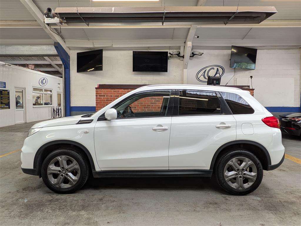 <p>2016 SUZUKI VITARA SZ-T</p>