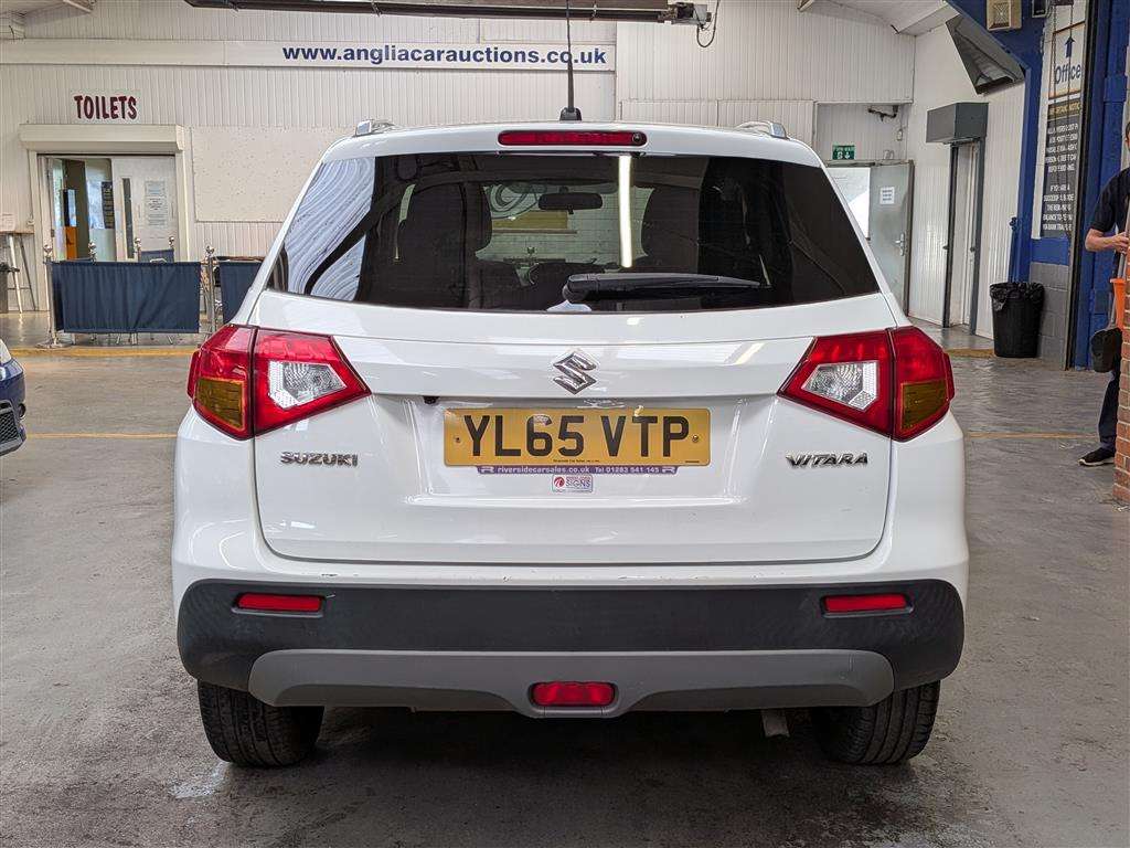 <p>2016 SUZUKI VITARA SZ-T</p>