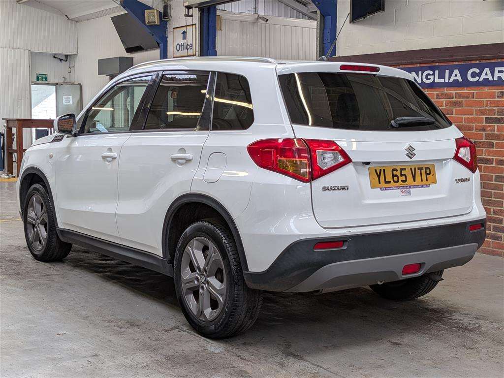 <p>2016 SUZUKI VITARA SZ-T</p>