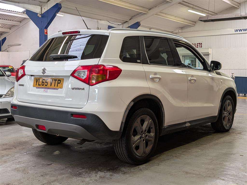 <p>2016 SUZUKI VITARA SZ-T</p>