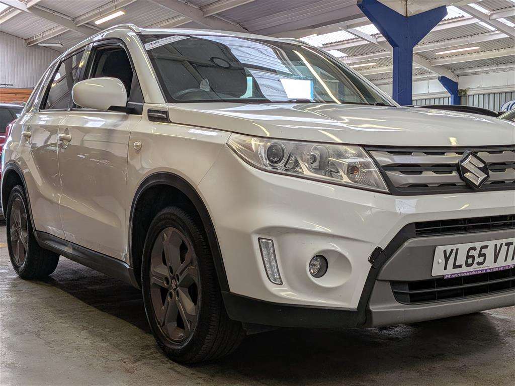 <p>2016 SUZUKI VITARA SZ-T</p>