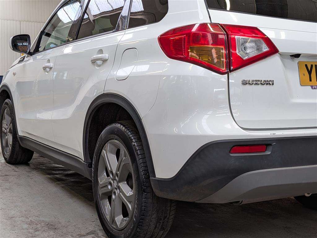 <p>2016 SUZUKI VITARA SZ-T</p>