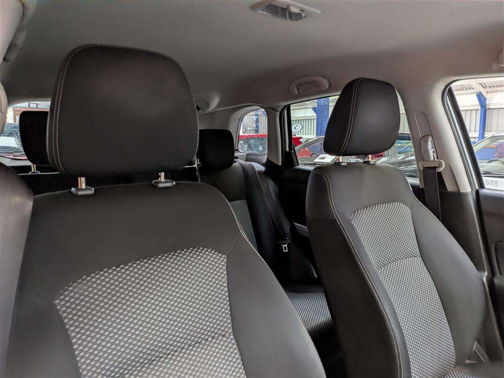 <p>2016 SUZUKI VITARA SZ-T</p>