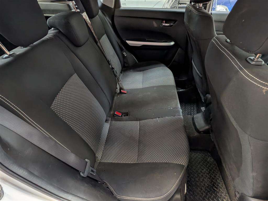 <p>2016 SUZUKI VITARA SZ-T</p>