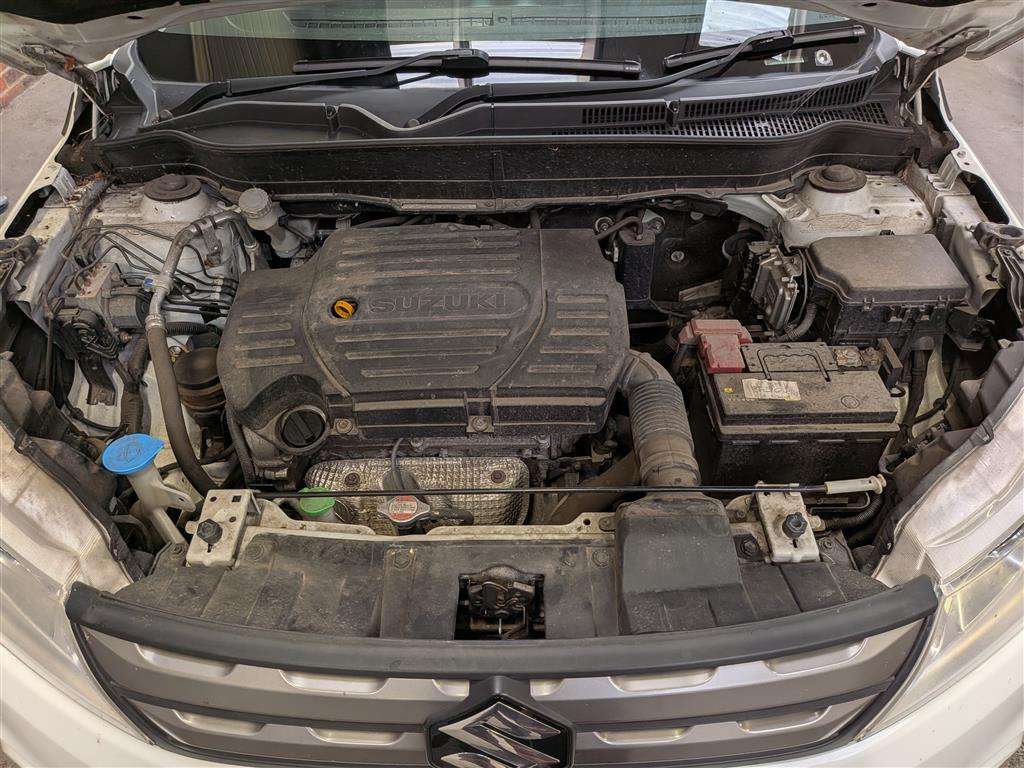 <p>2016 SUZUKI VITARA SZ-T</p>