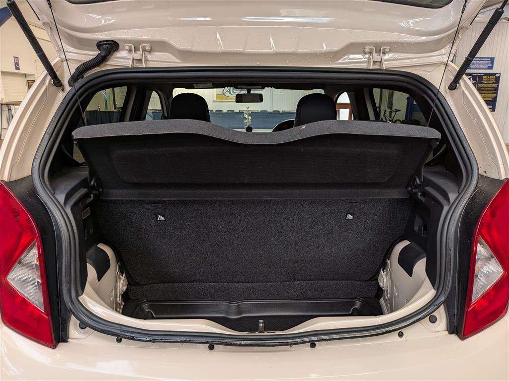 <p>2016 SEAT MII BY MANGO</p>