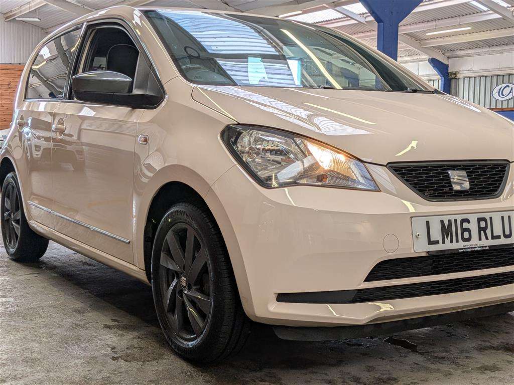 <p>2016 SEAT MII BY MANGO</p>