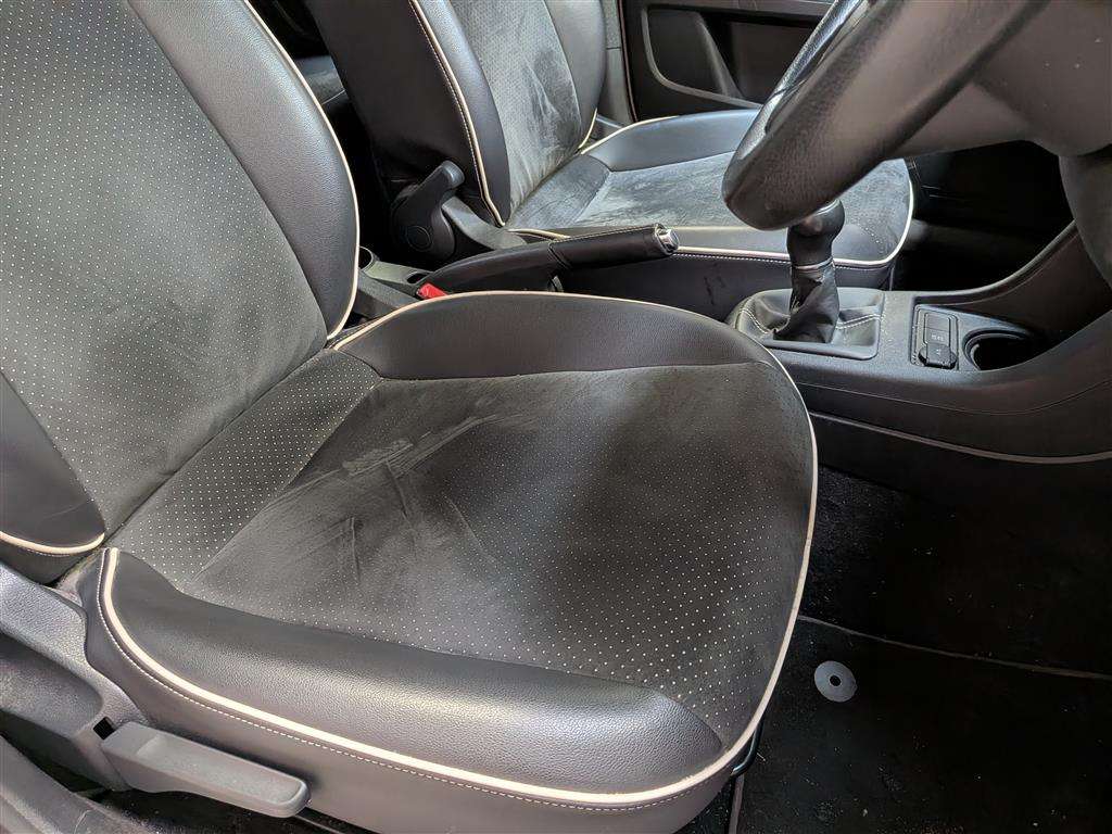 <p>2016 SEAT MII BY MANGO</p>