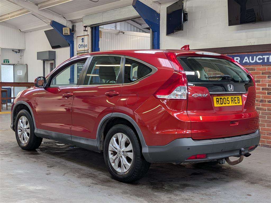 <p>2014 HONDA CR-V S I-VTEC 4X2</p>