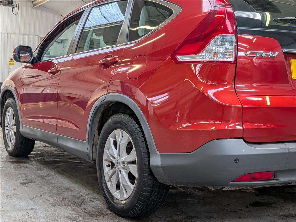 <p>2014 HONDA CR-V S I-VTEC 4X2</p>