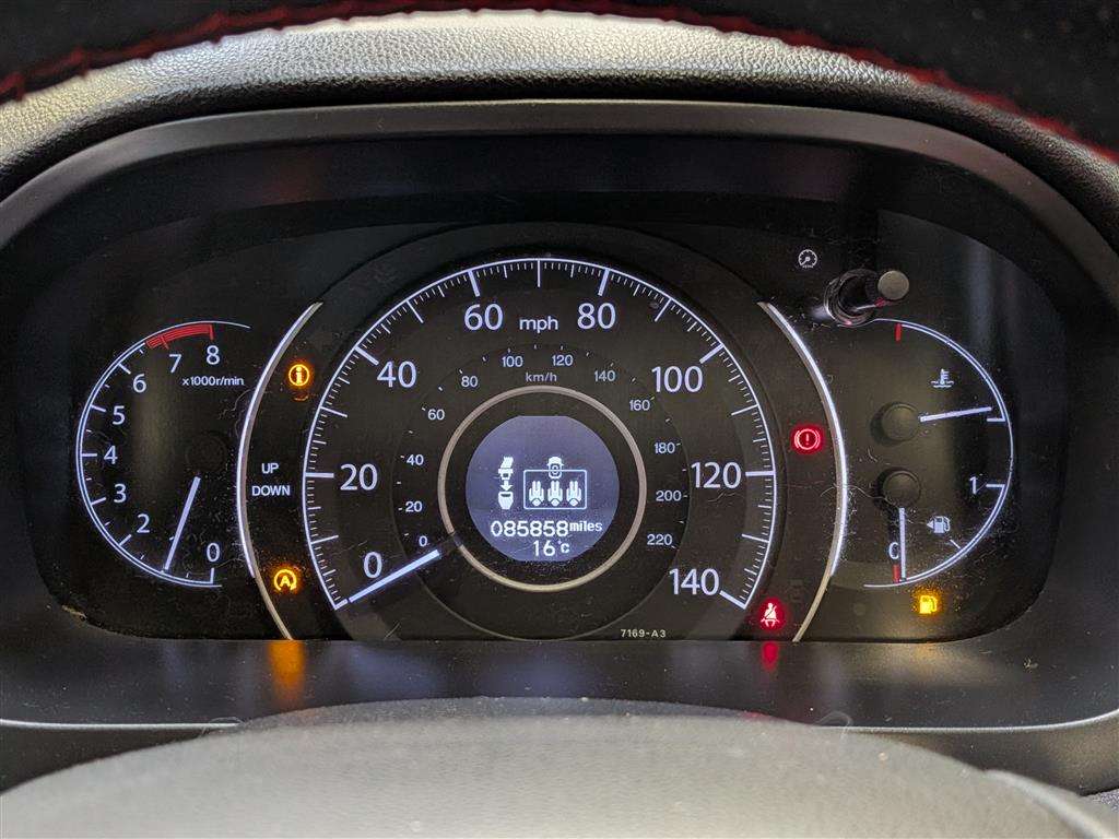 <p>2014 HONDA CR-V S I-VTEC 4X2</p>
