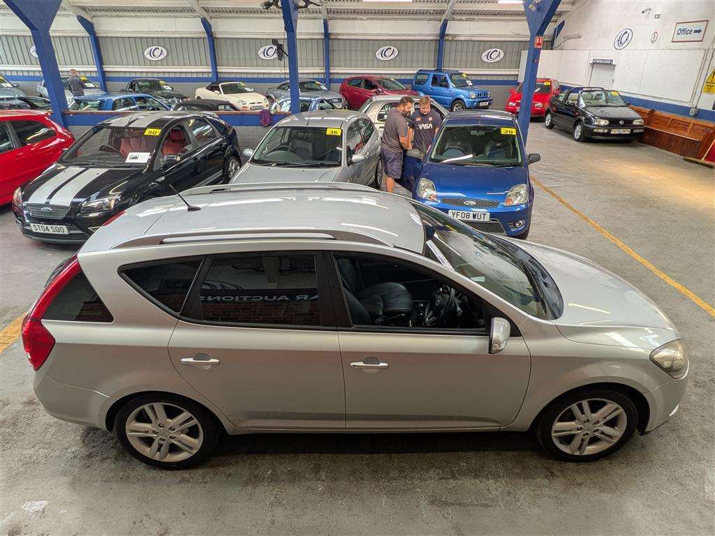 <p>2012 KIA CEED 4 CRDI</p>