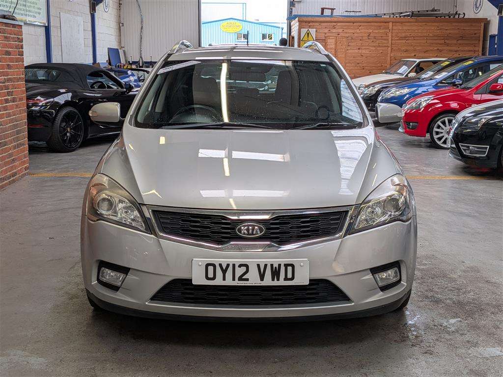 <p>2012 KIA CEED 4 CRDI</p>