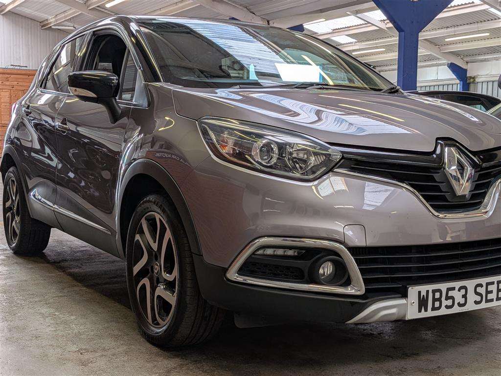 <p>2017 RENAULT CAPTUR SIGNATURE NAV DCI</p>