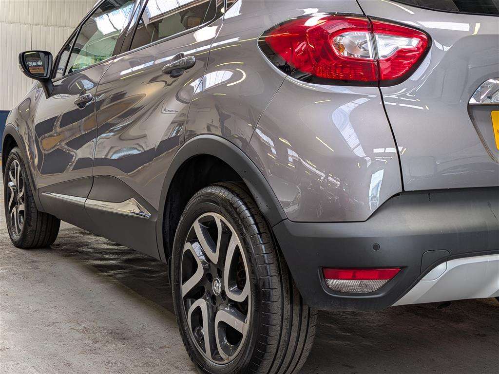 <p>2017 RENAULT CAPTUR SIGNATURE NAV DCI</p>
