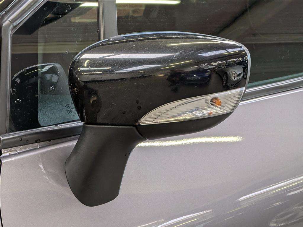 <p>2017 RENAULT CAPTUR SIGNATURE NAV DCI</p>