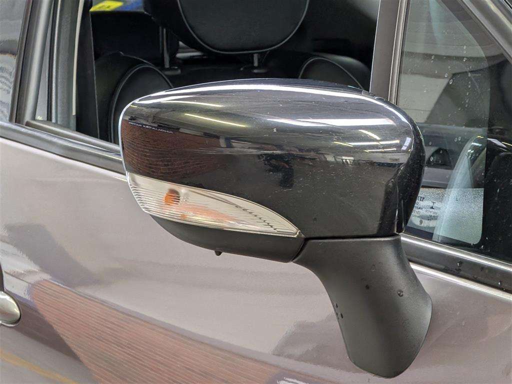 <p>2017 RENAULT CAPTUR SIGNATURE NAV DCI</p>
