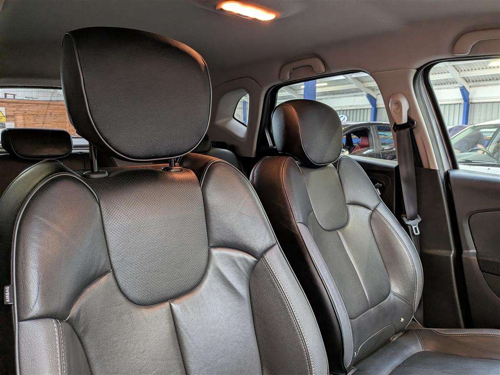 <p>2017 RENAULT CAPTUR SIGNATURE NAV DCI</p>