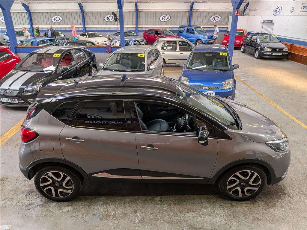 <p>2017 RENAULT CAPTUR SIGNATURE NAV DCI</p>