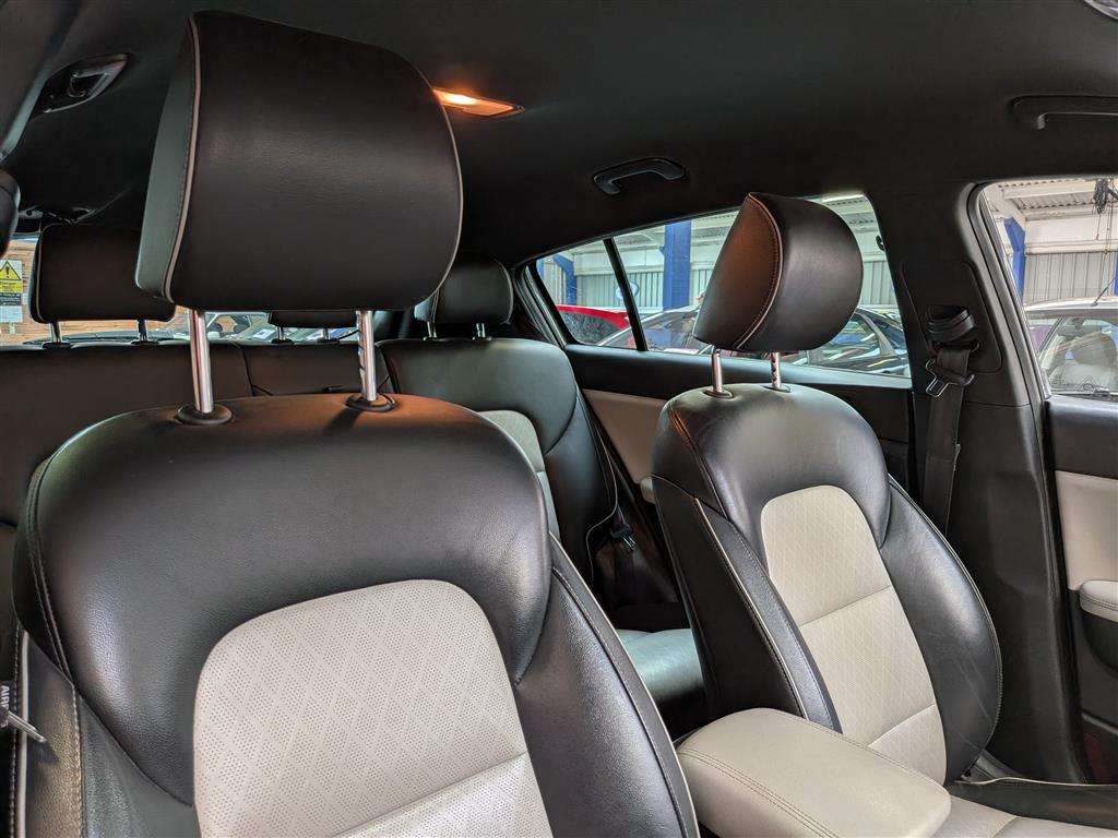 <p>2016 KIA SPORTAGE GT-LINE CRDI 4X4</p>