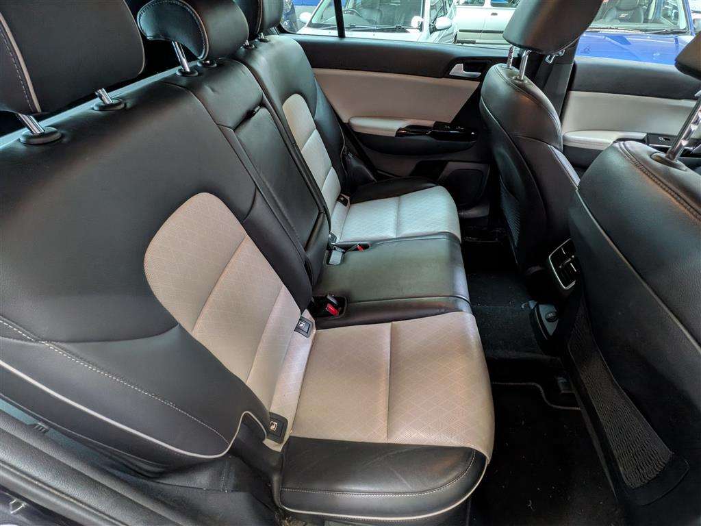 <p>2016 KIA SPORTAGE GT-LINE CRDI 4X4</p>