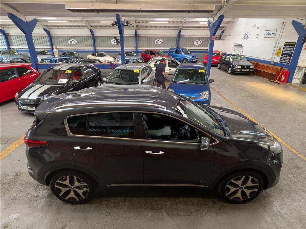 <p>2016 KIA SPORTAGE GT-LINE CRDI 4X4</p>
