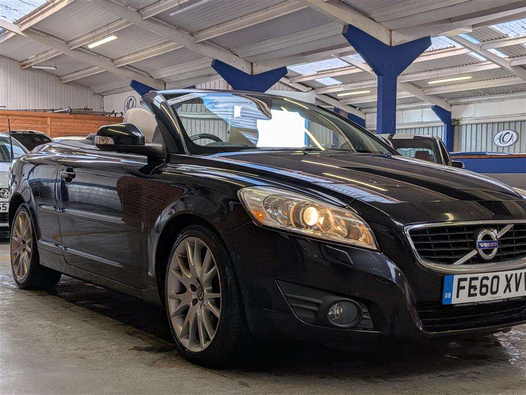 <p>2010 VOLVO C70 SE D3 AUTO</p>