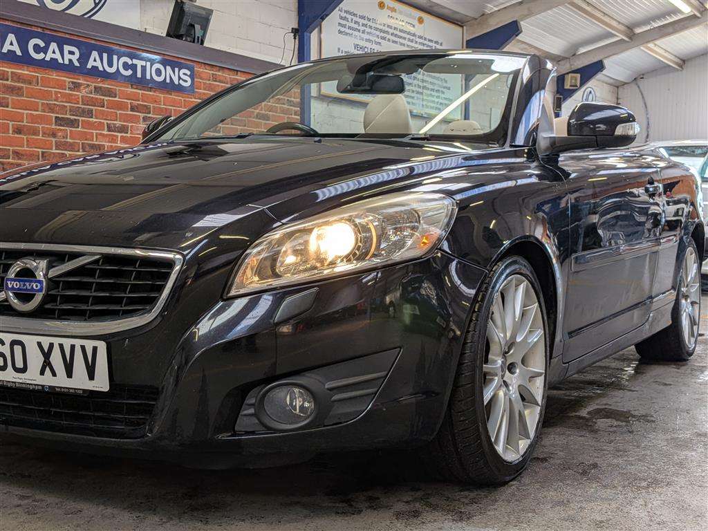 <p>2010 VOLVO C70 SE D3 AUTO</p>