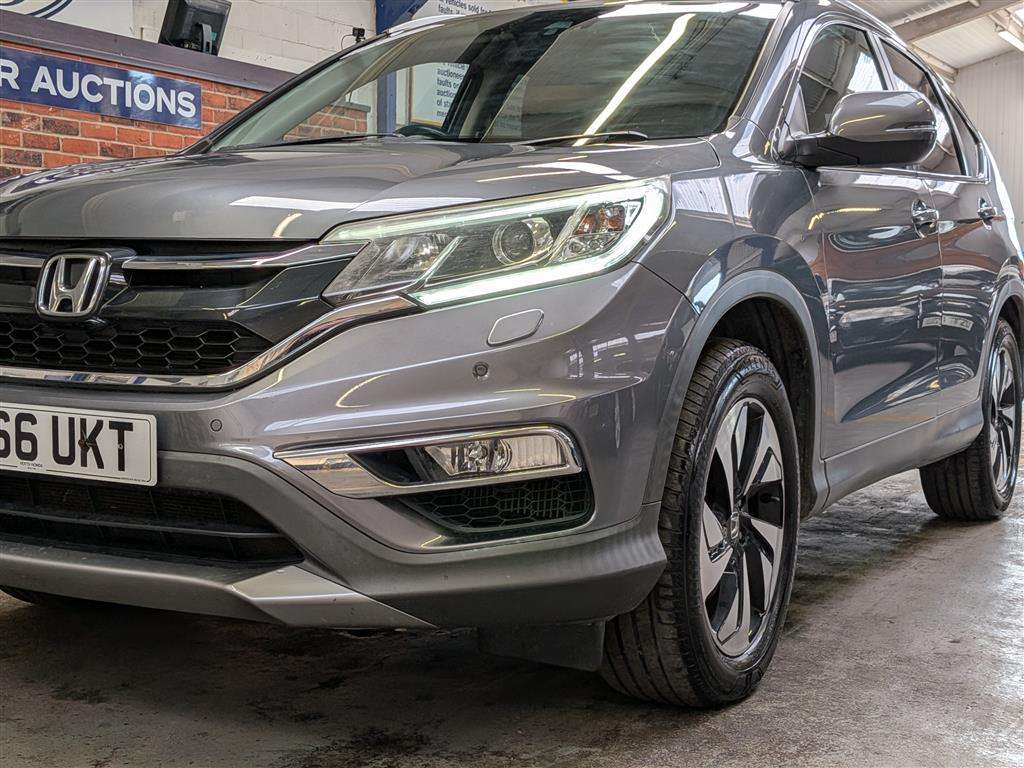 <p>2016 HONDA CR-V SR I-DTEC AUTO</p>