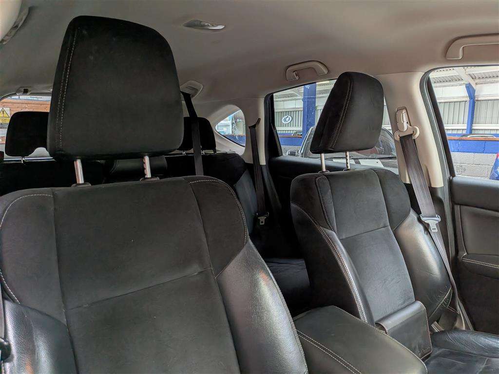 <p>2016 HONDA CR-V SR I-DTEC AUTO</p>