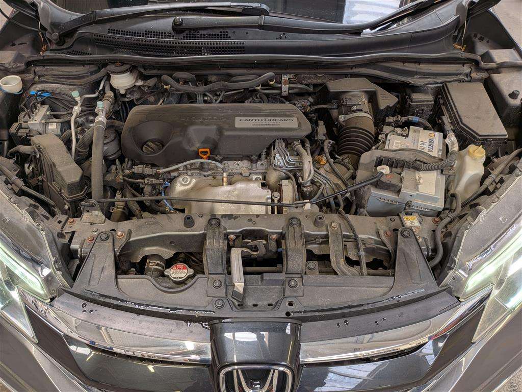 <p>2016 HONDA CR-V SR I-DTEC AUTO</p>