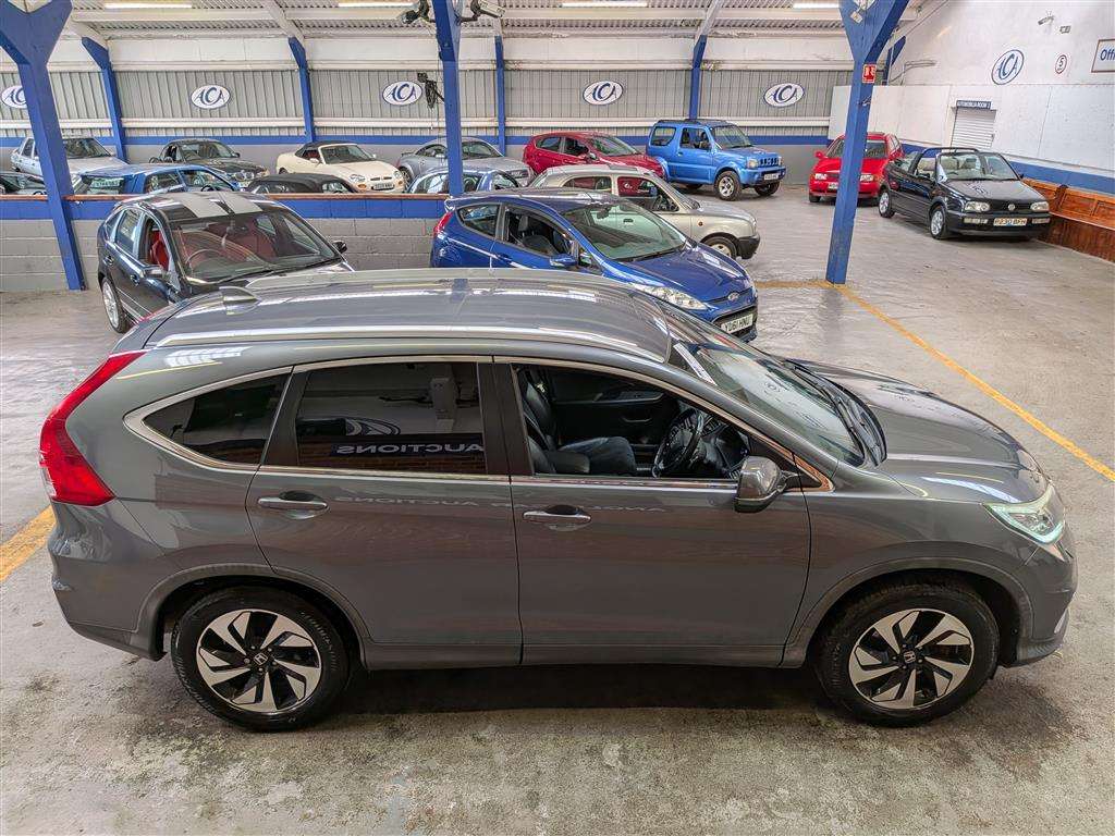 <p>2016 HONDA CR-V SR I-DTEC AUTO</p>