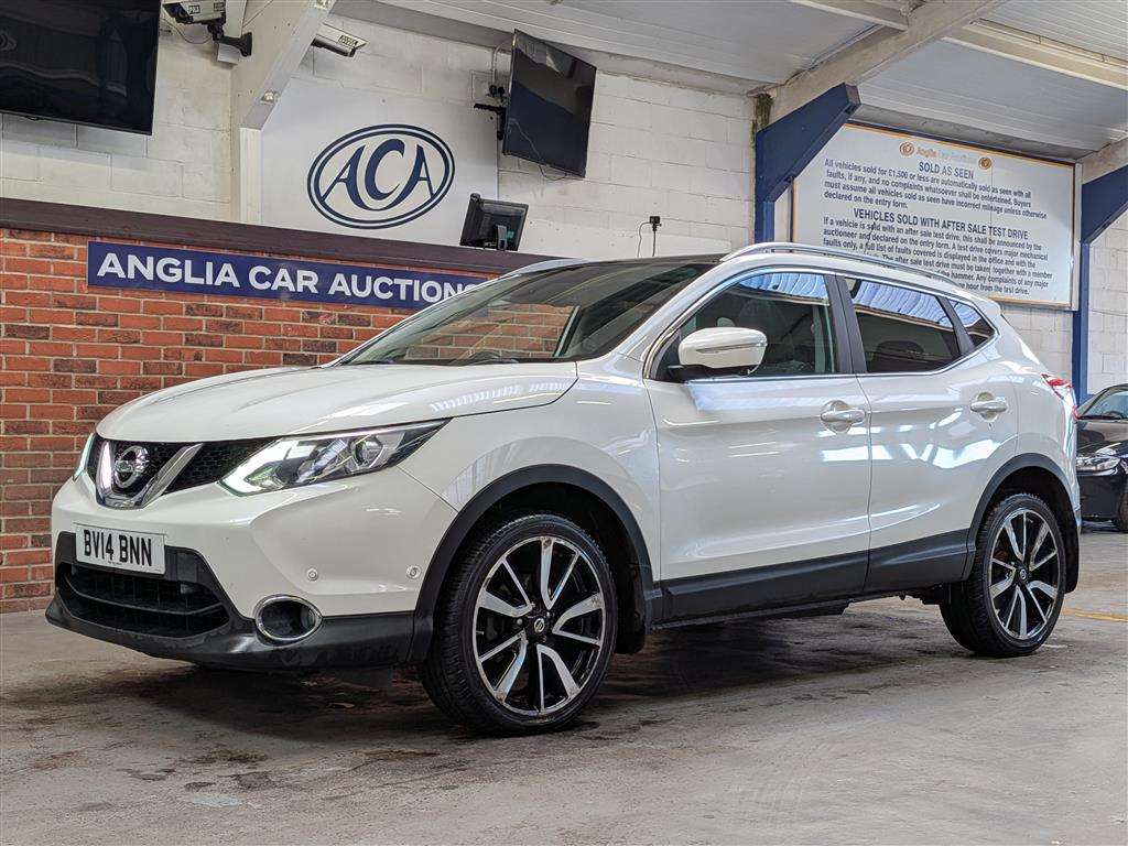 <p>2014 NISSAN QASHQAI TEKNA DCI</p>