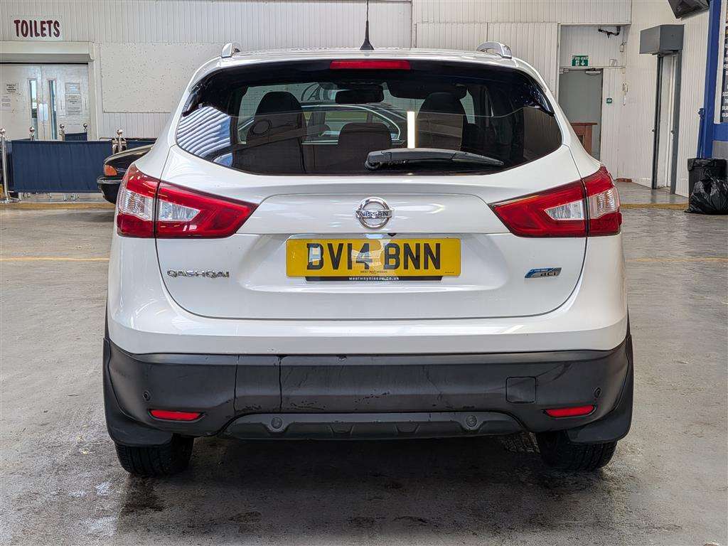 <p>2014 NISSAN QASHQAI TEKNA DCI</p>