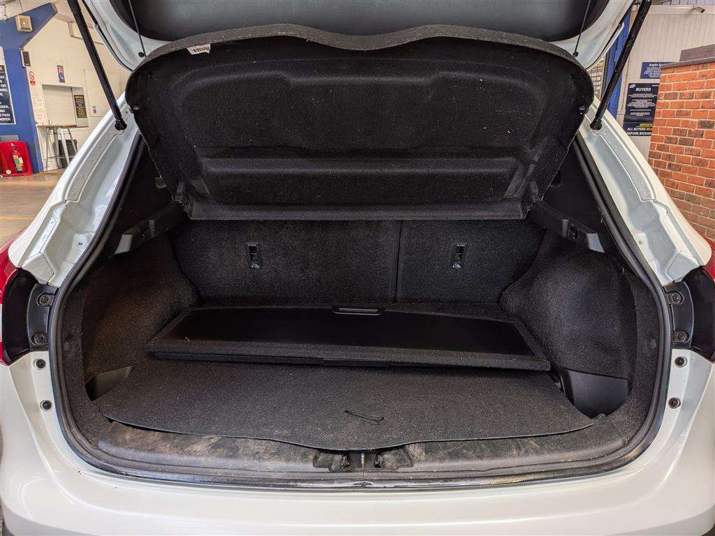 <p>2014 NISSAN QASHQAI TEKNA DCI</p>
