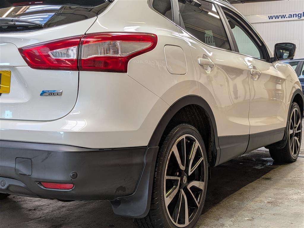 <p>2014 NISSAN QASHQAI TEKNA DCI</p>
