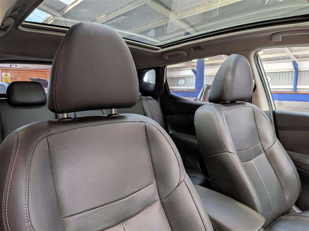 <p>2014 NISSAN QASHQAI TEKNA DCI</p>