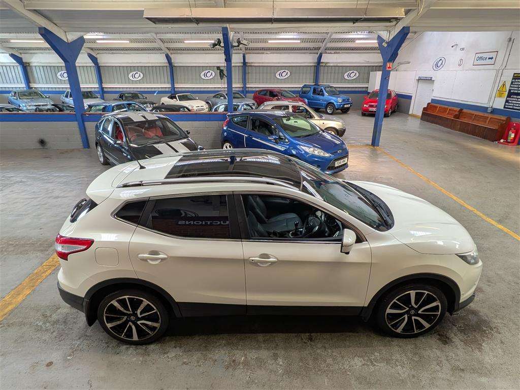<p>2014 NISSAN QASHQAI TEKNA DCI</p>