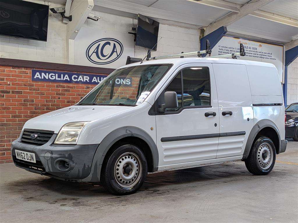<p>2012 FORD TRANSIT CONNECT T200</p>