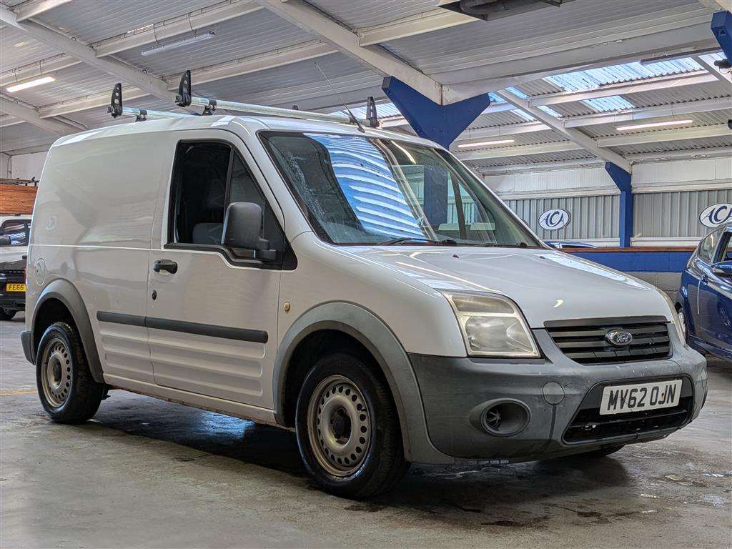 <p>2012 FORD TRANSIT CONNECT T200</p>