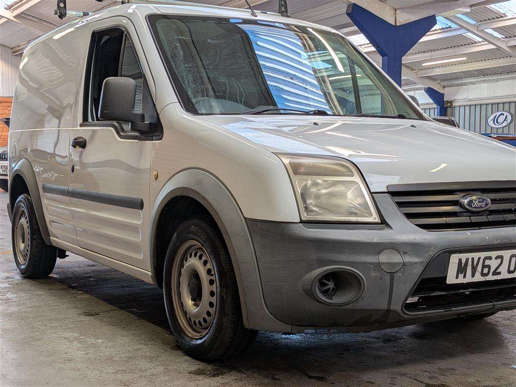 <p>2012 FORD TRANSIT CONNECT T200</p>