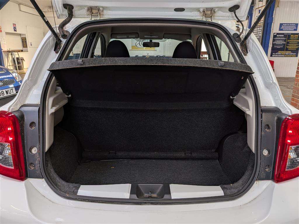 <p>2013 NISSAN MICRA VISIA</p>
